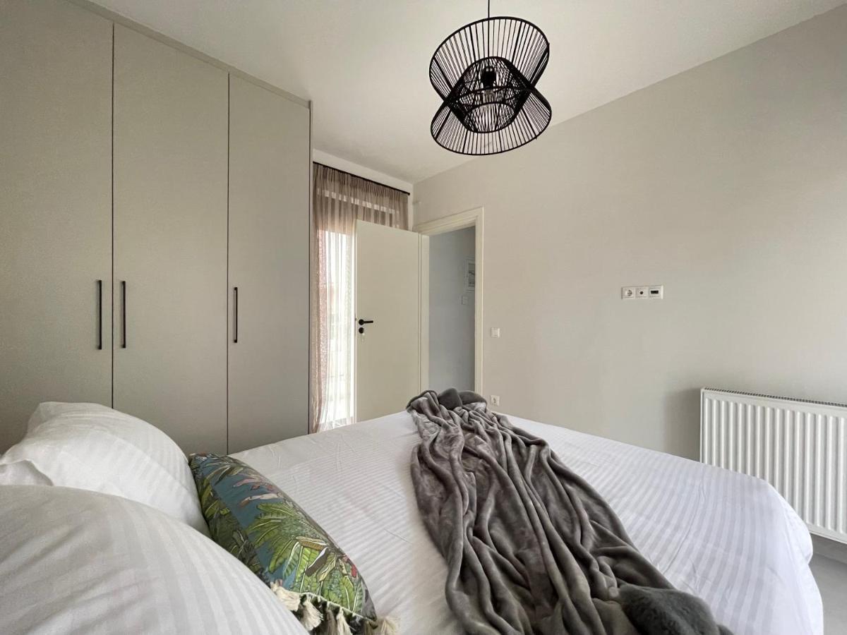 Gleaming Apartments Near Athens Metro Mall Esterno foto