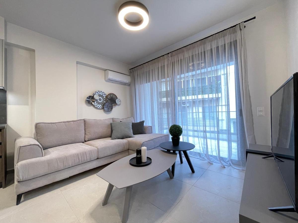 Gleaming Apartments Near Athens Metro Mall Esterno foto