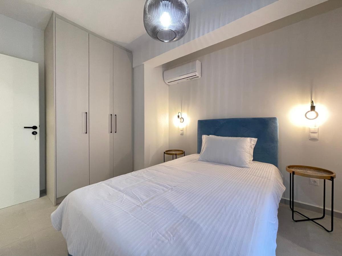 Gleaming Apartments Near Athens Metro Mall Esterno foto