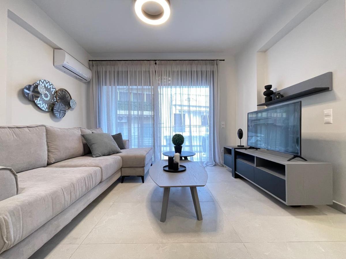Gleaming Apartments Near Athens Metro Mall Esterno foto